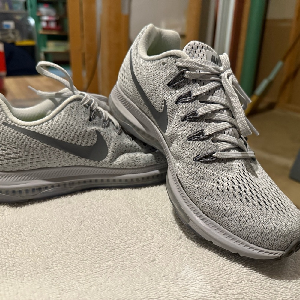 Nike Zoom All Out Low